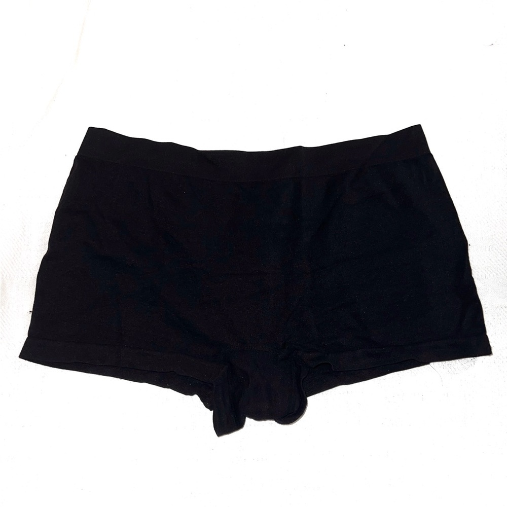 black spandex shorts